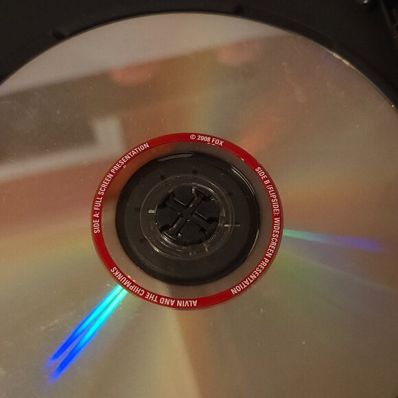 ALVIN AND THE CHIPMUNKS The Movie 2007 - Picture 3 of 4